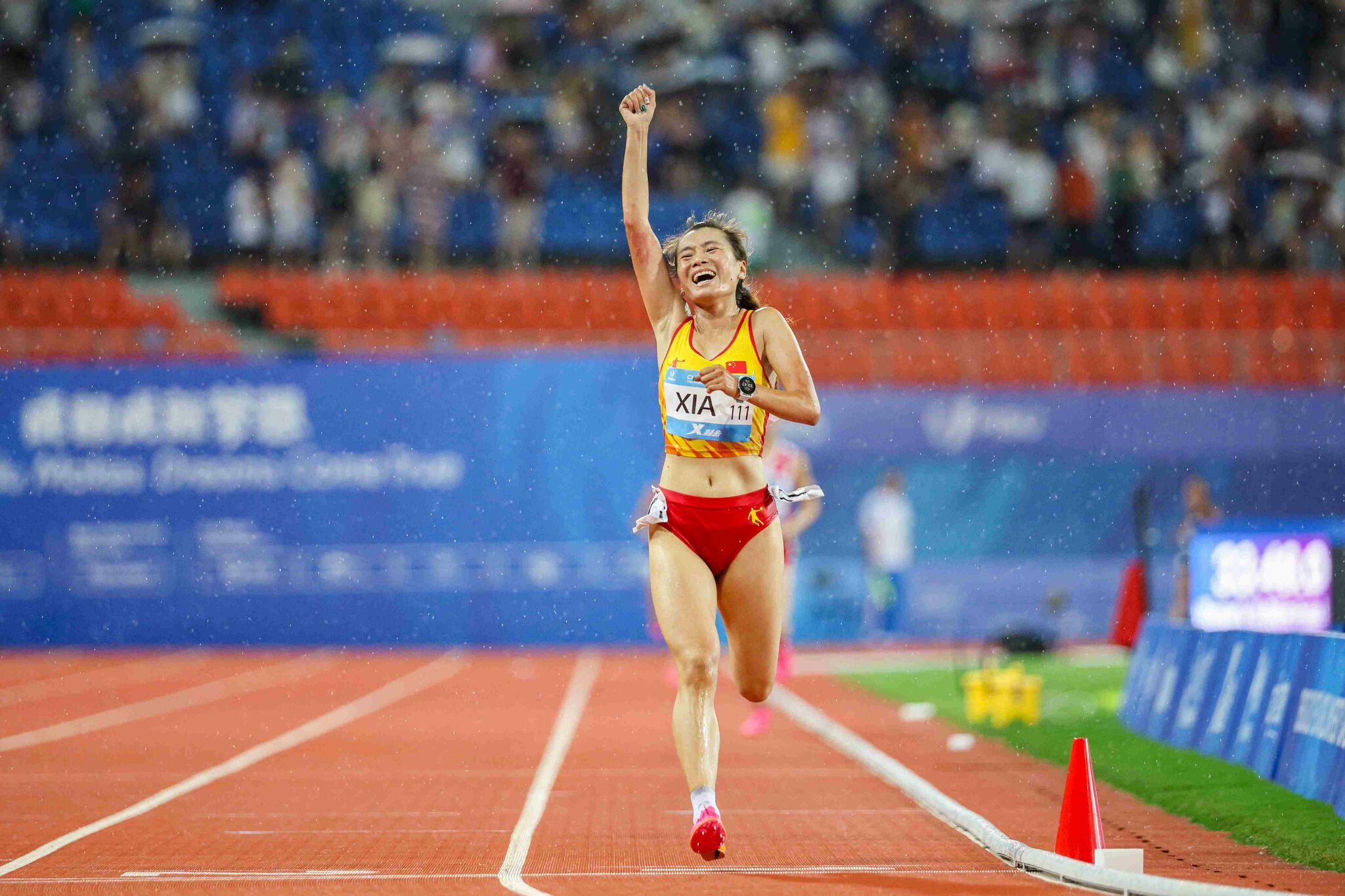 No golden ticket: athletics star earned her spot at China's top university  - FISU